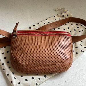 Clare V. Cuoio Perf Fanny